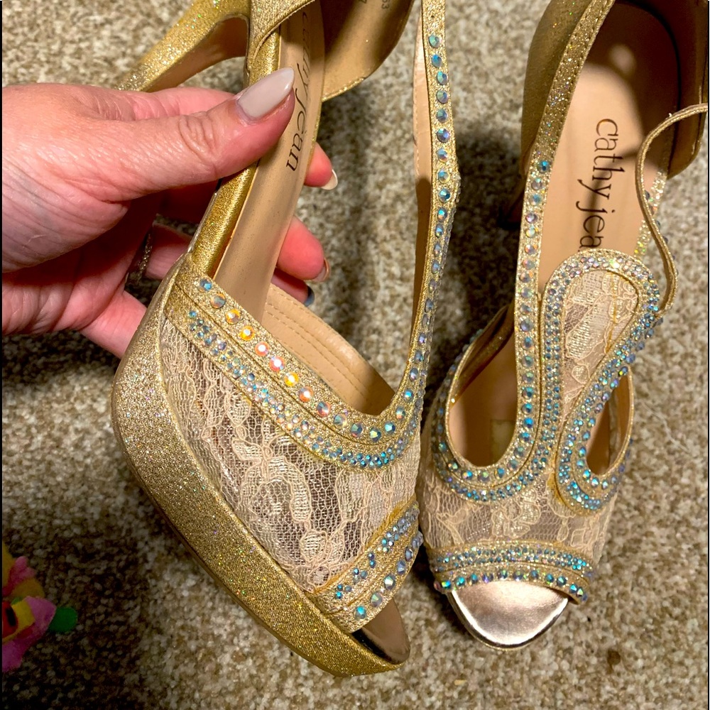 Lace Crystal Stiletto High Heel Nude Size 8